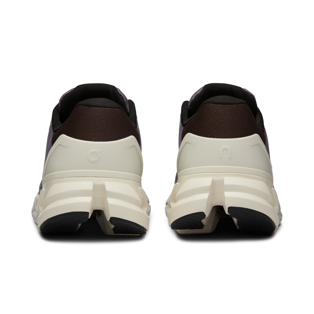 Women's On Cloudflyer 4