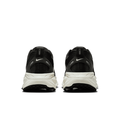 Women's Nike Vomero 18
