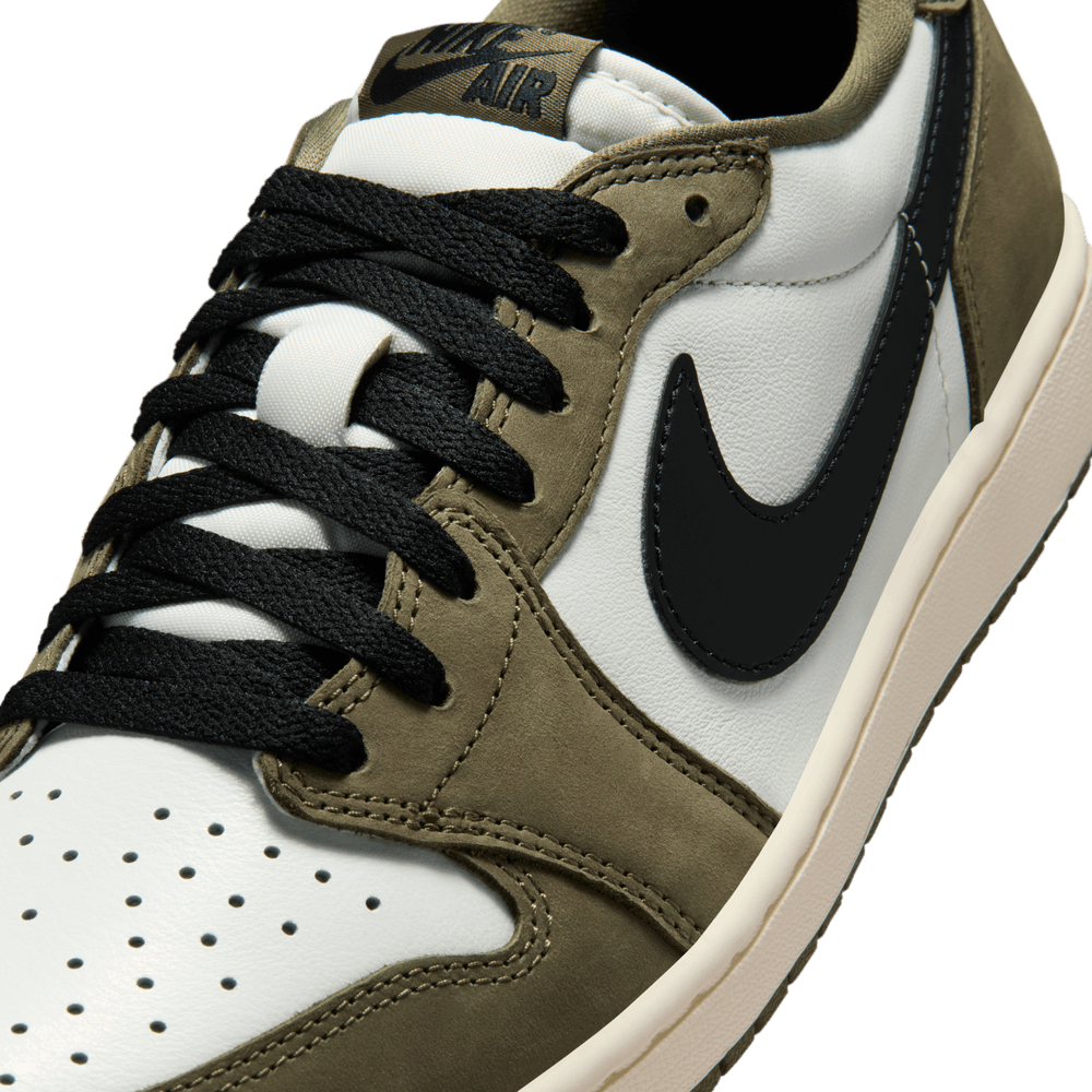 Men's Air Jordan 1 Retro Low - Sneakerology