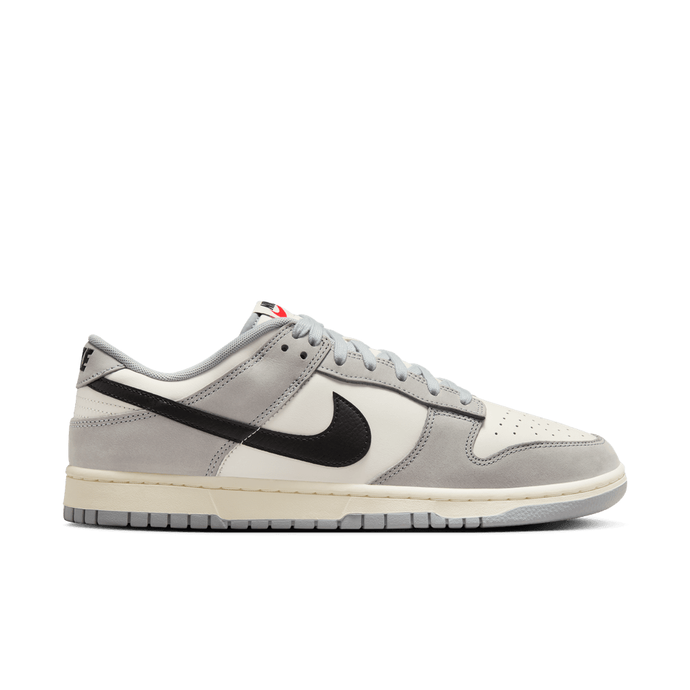 Men's Nike Dunk Low Retro