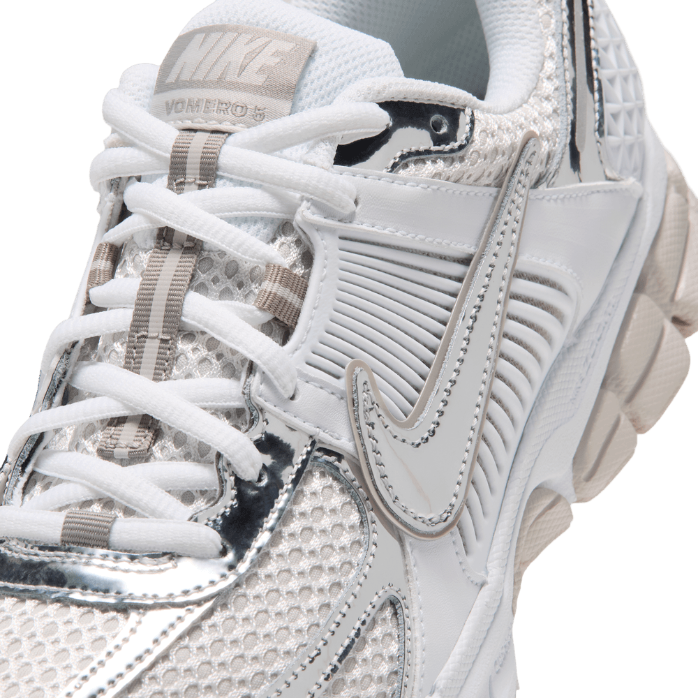 Women's Nike Vomero 5