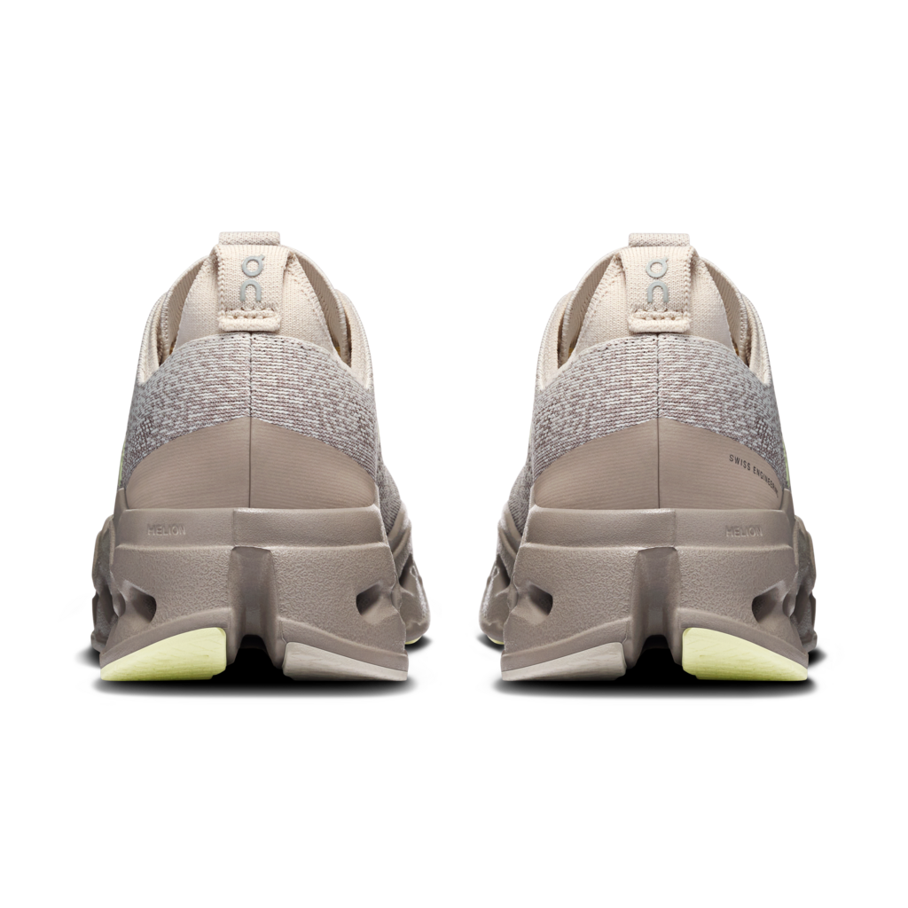 Women's On Cloudsurfer Max - Sneakerology