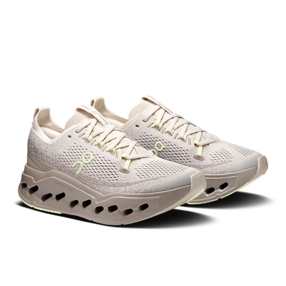 Women's On Cloudsurfer Max - Sneakerology