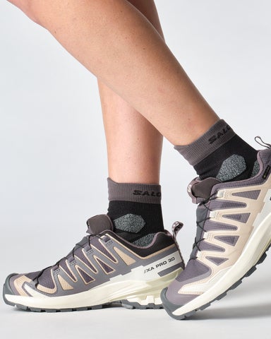 Women's Salomon XA Pro 3D V9 Gore-Tex