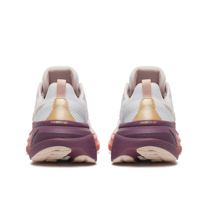 Women's Saucony Hurricane 25