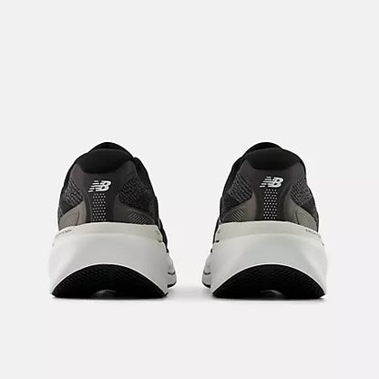 Women's New Balance 860v15 - Sneakerology